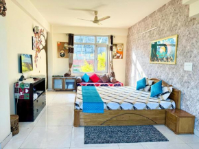 kasauli Auriga 2BHK Villa Pvt Stay I Open Air Terrace I Kitchen Livingroom I Lawn Bonfire I Gaming Zone
